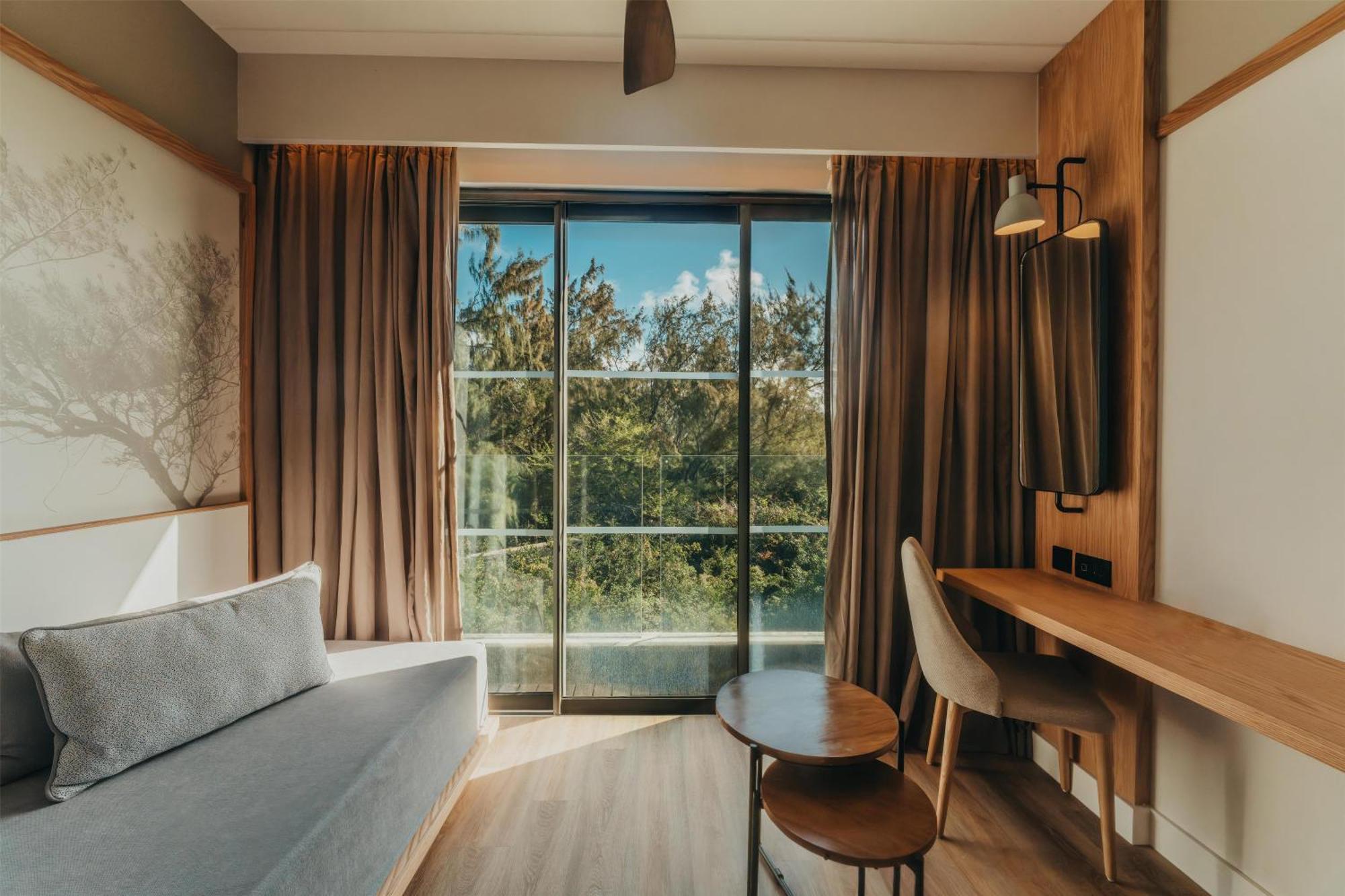 Superior Room Mountain View
